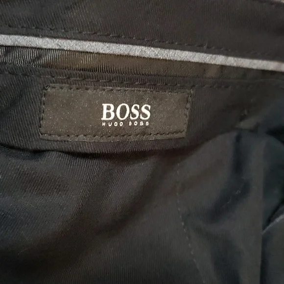 HUGO Boss Dieselstrasse 12 gray wool lined flat front Pants, Size 34R